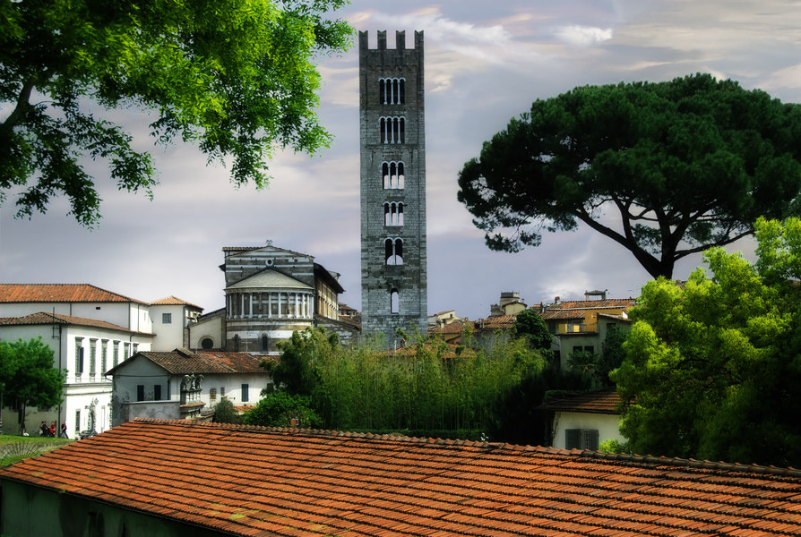 Lucca Skyline